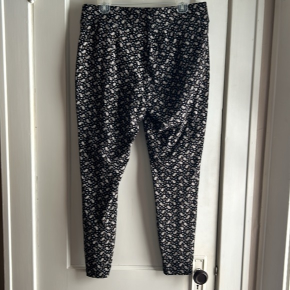 Lands’ End Starfish Leggings - Picture 3 of 8